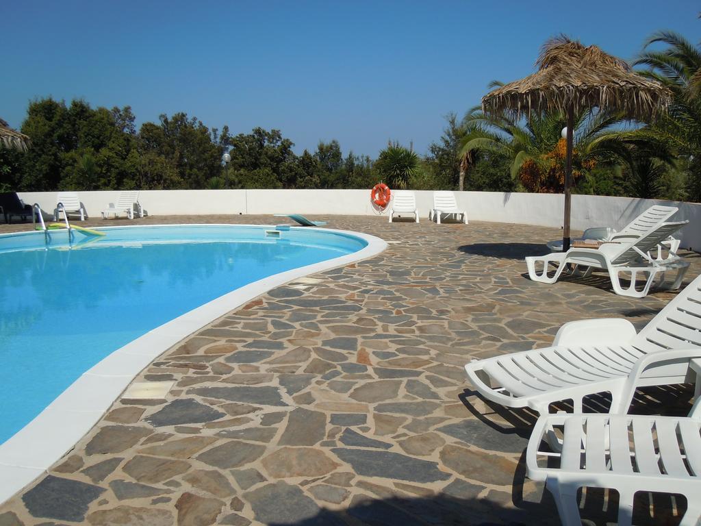 Il Castello Hotel Villaputzu Buitenkant foto